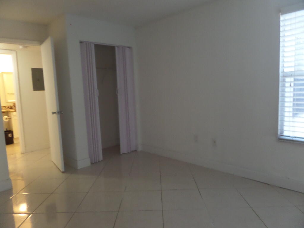 PONTE VERDE AT PALM BEACH LAKES CONDO - Residential Lease