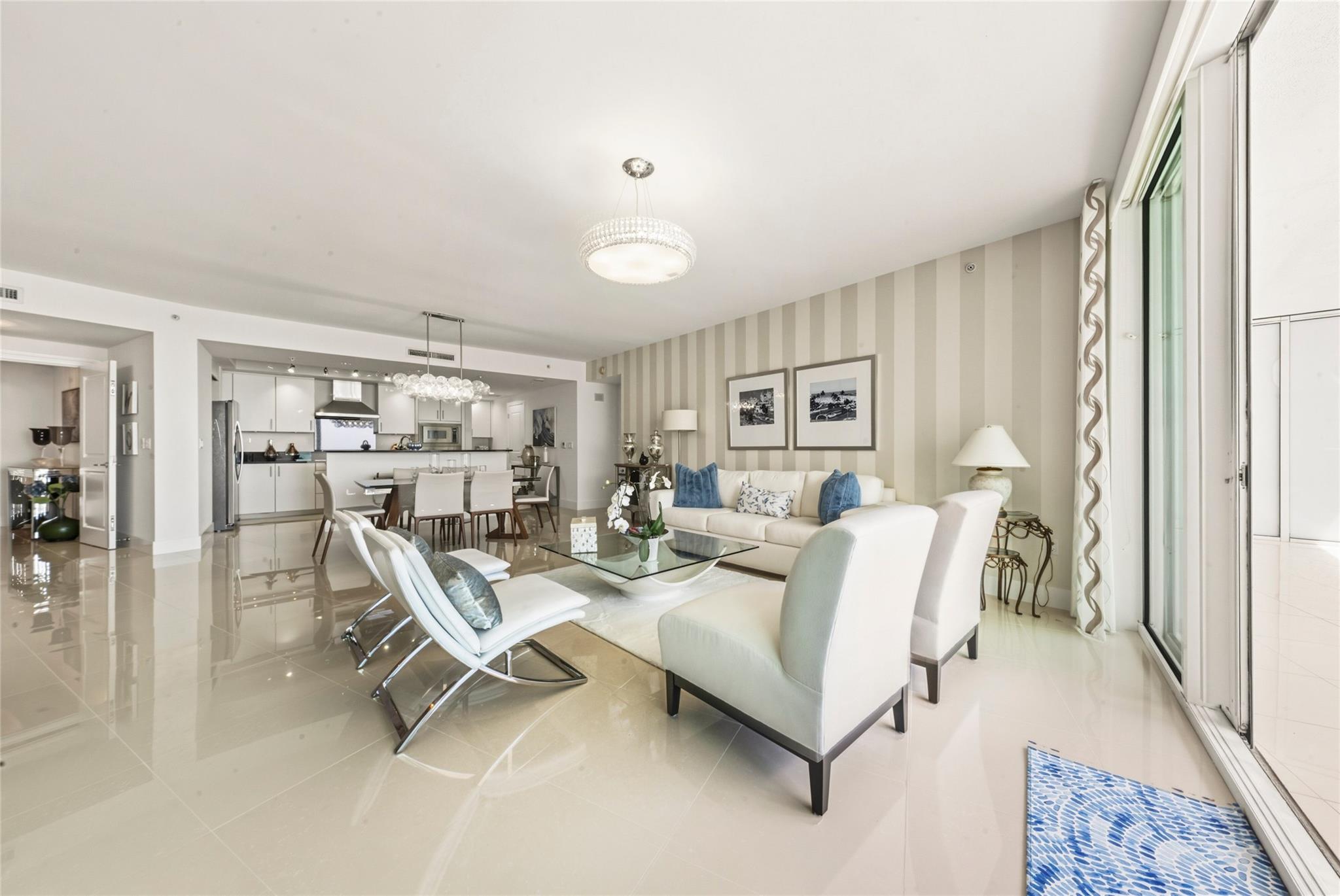 Plaza at Oceanside - Residential