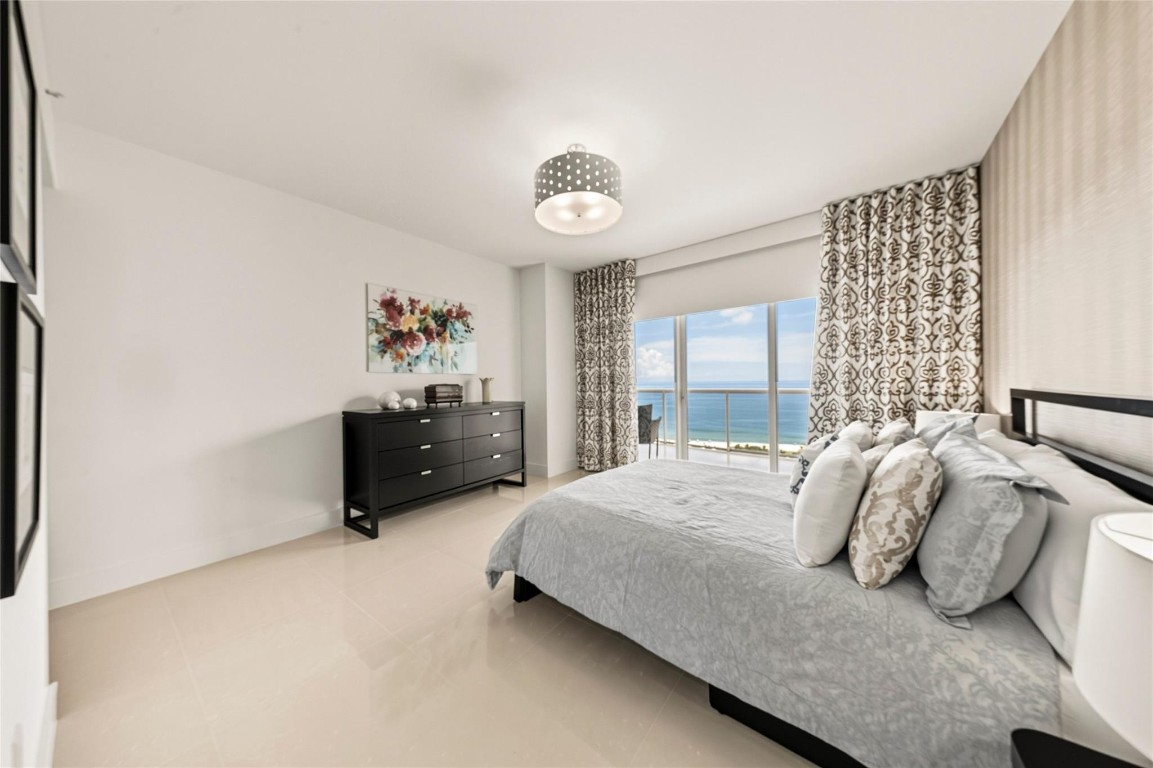 1 N Ocean Boulevard 1604