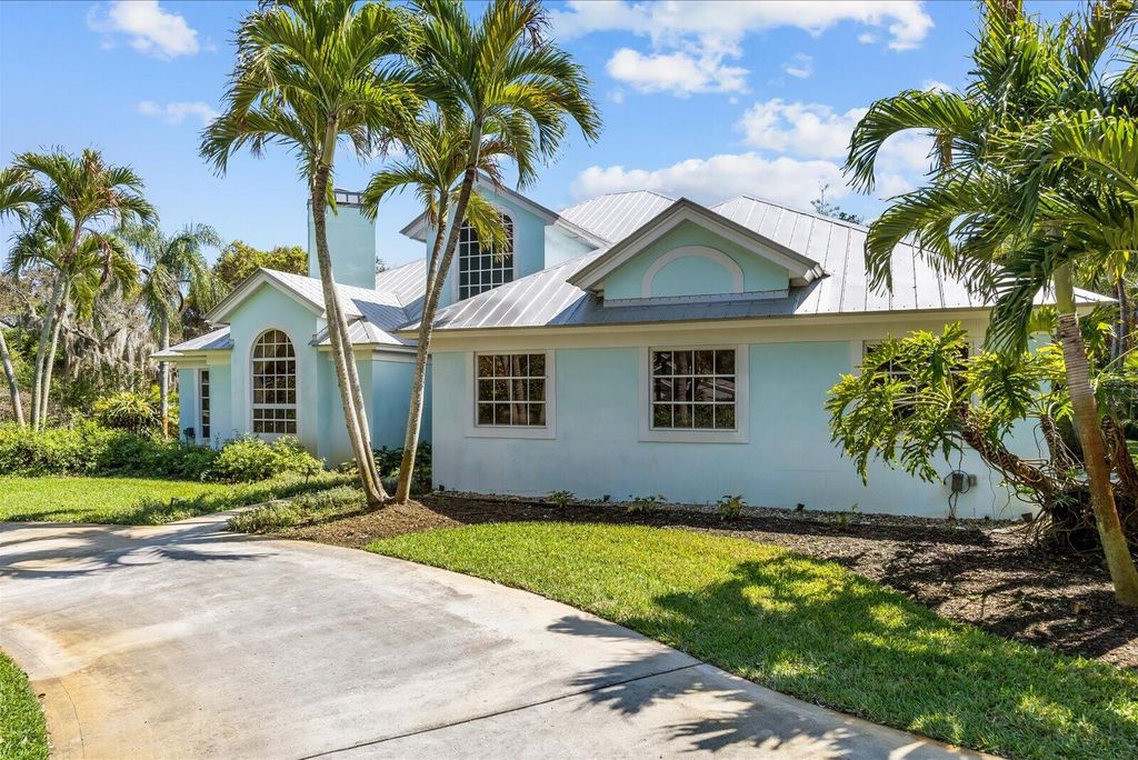 Photo of 340 SE Saint Lucie Boulevard, Stuart, FL 34996 (MLS # B26009764)