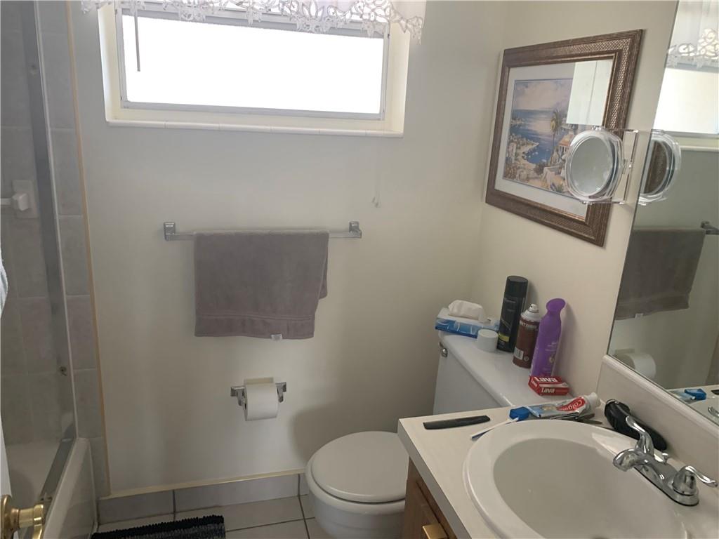 LAUDERDALE OAKS - Residential