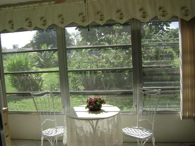 LAUDERDALE OAKS - Residential