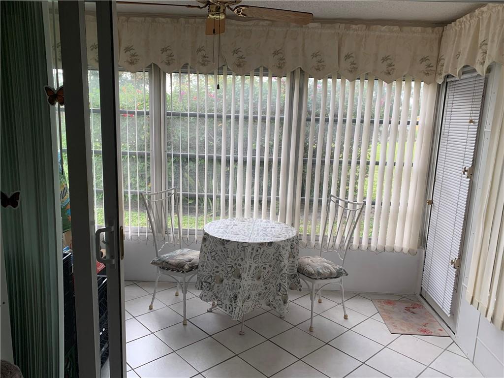 LAUDERDALE OAKS - Residential