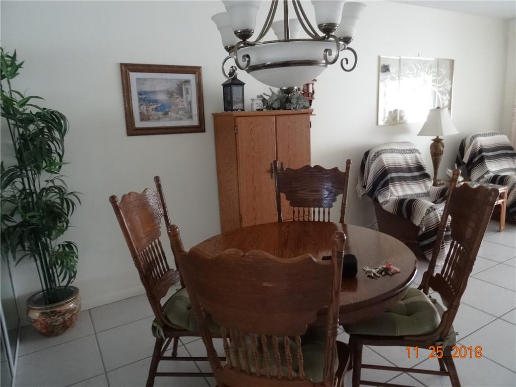 LAUDERDALE OAKS - Residential