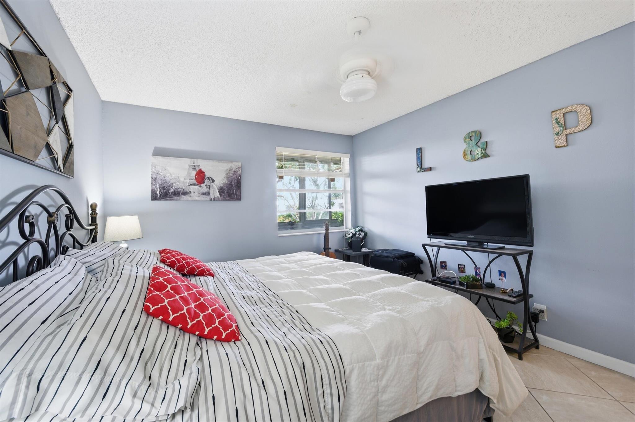 KINGS POINT NORMANDY COND - Residential