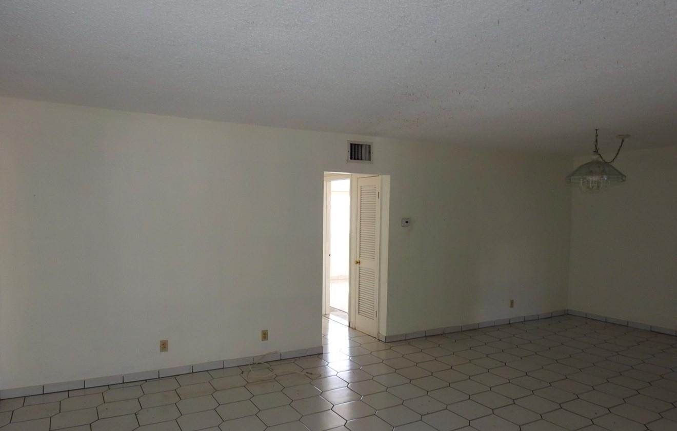 181 NE 14th Ave 14B