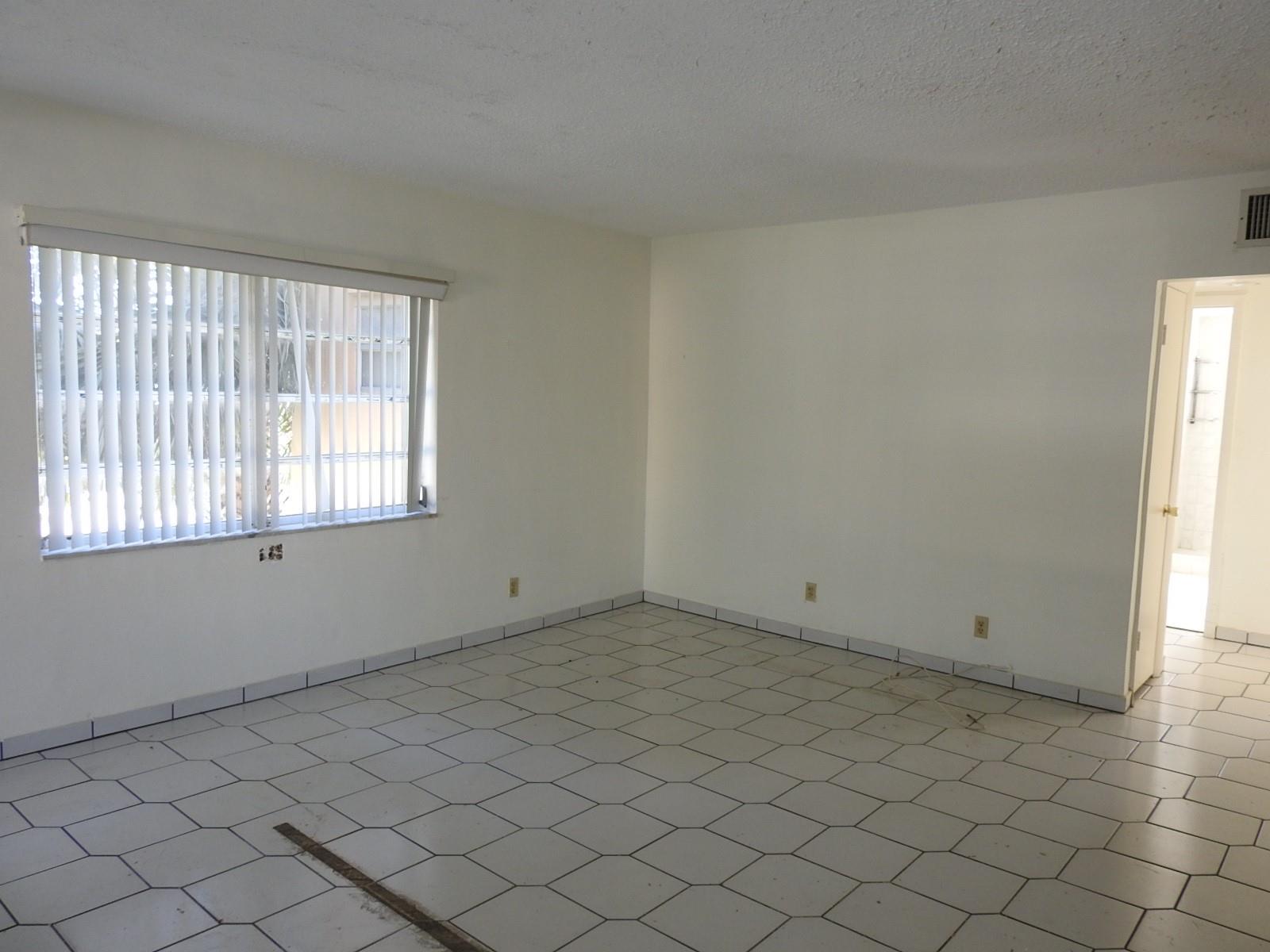 181 NE 14th Ave 14B