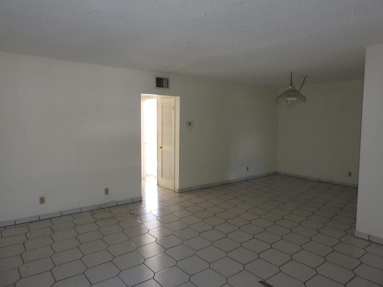 181 NE 14th Ave 14B