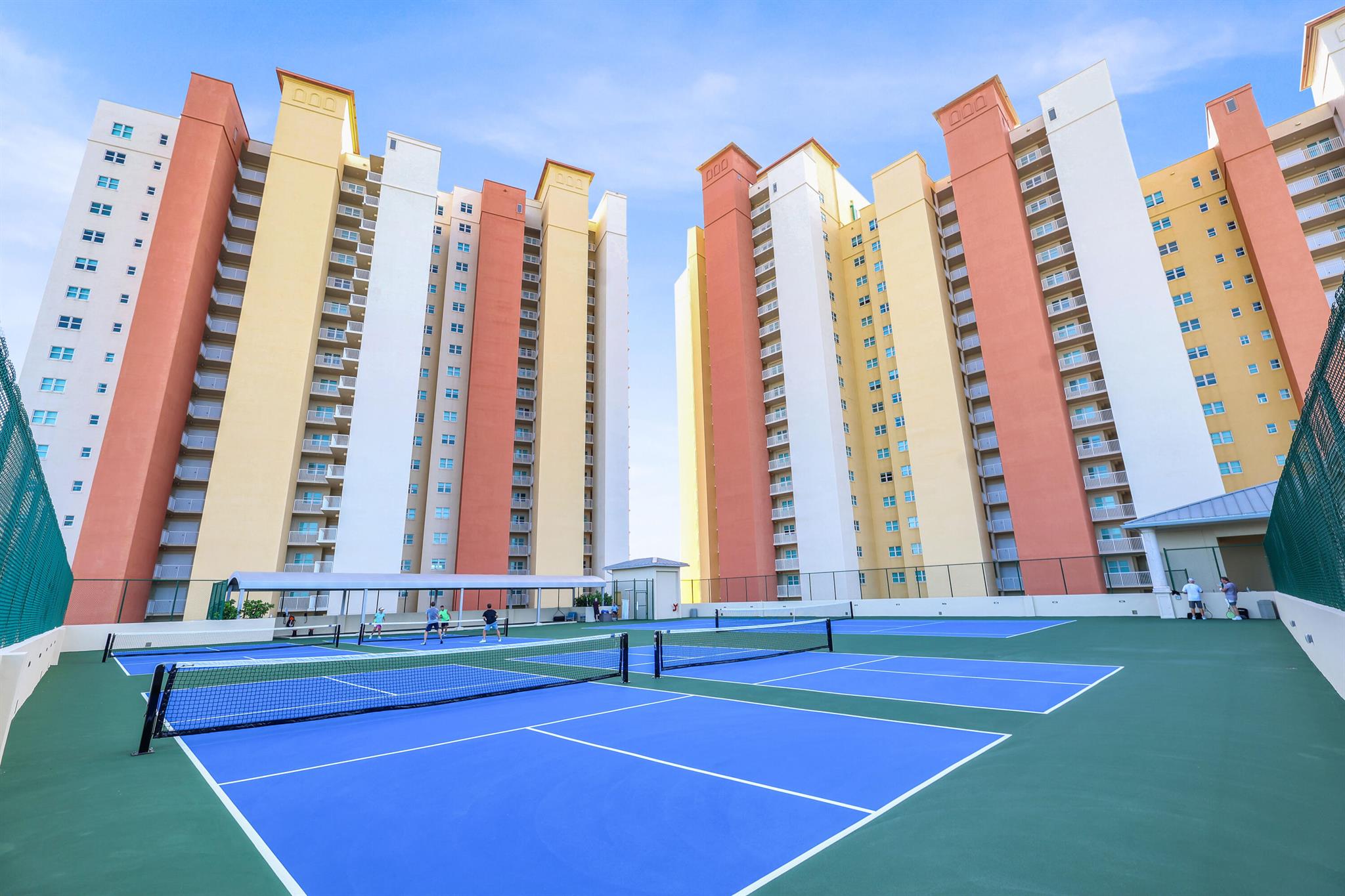 MARINA GRANDE RIVIERA BEA - Residential