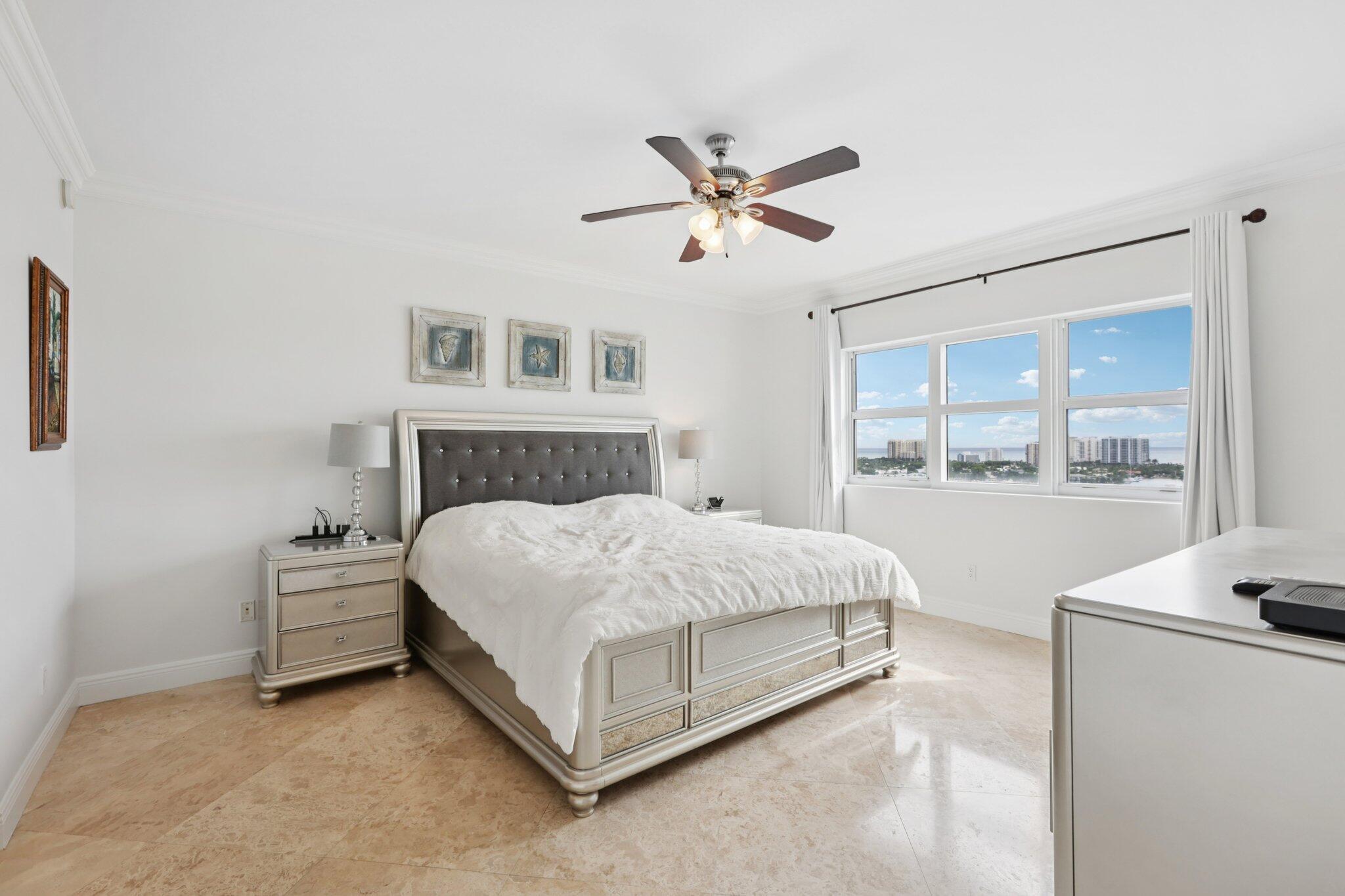 MARINA GRANDE RIVIERA BEA - Residential