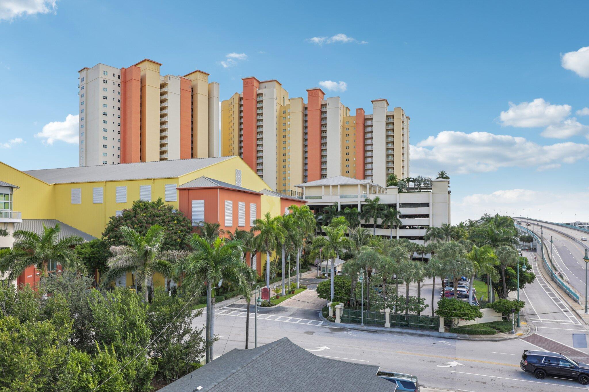 MARINA GRANDE RIVIERA BEA - Residential