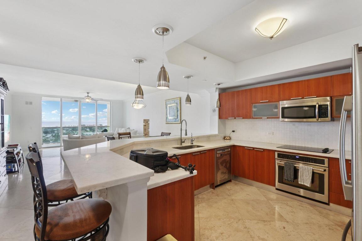 MARINA GRANDE RIVIERA BEACH CONDO - Residential