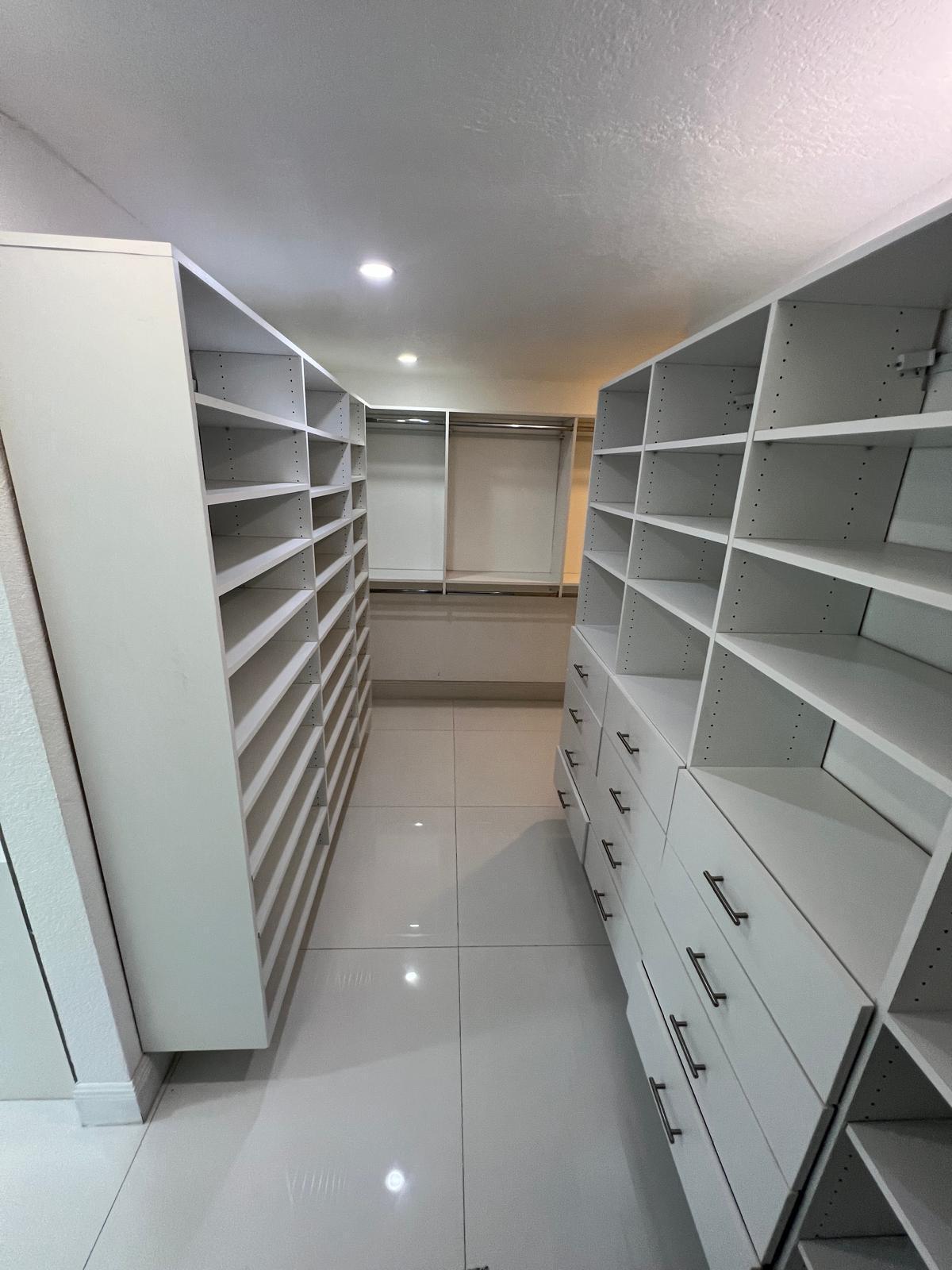 BOULEVARD WOODS NORTH - Residential Lease