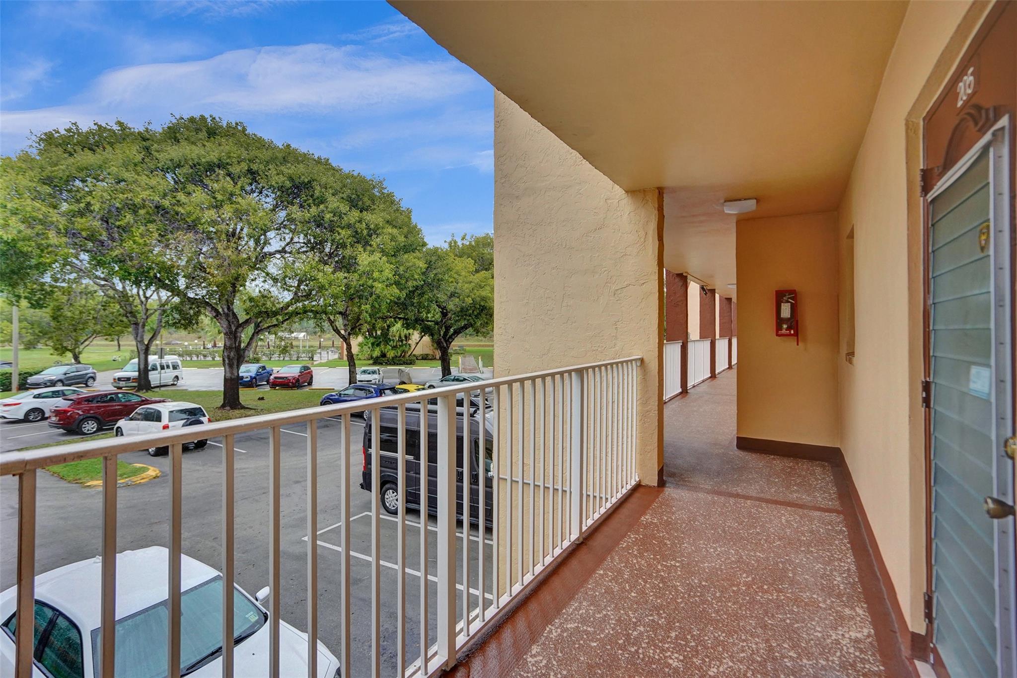 Sunrise Lakes - Residential