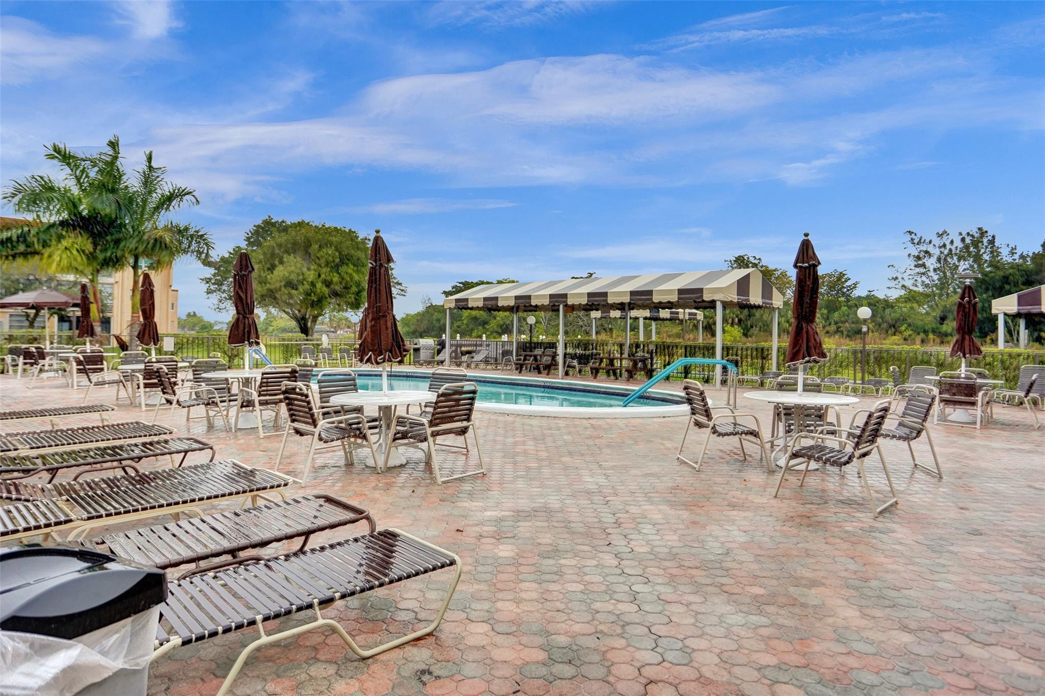 Sunrise Lakes - Residential