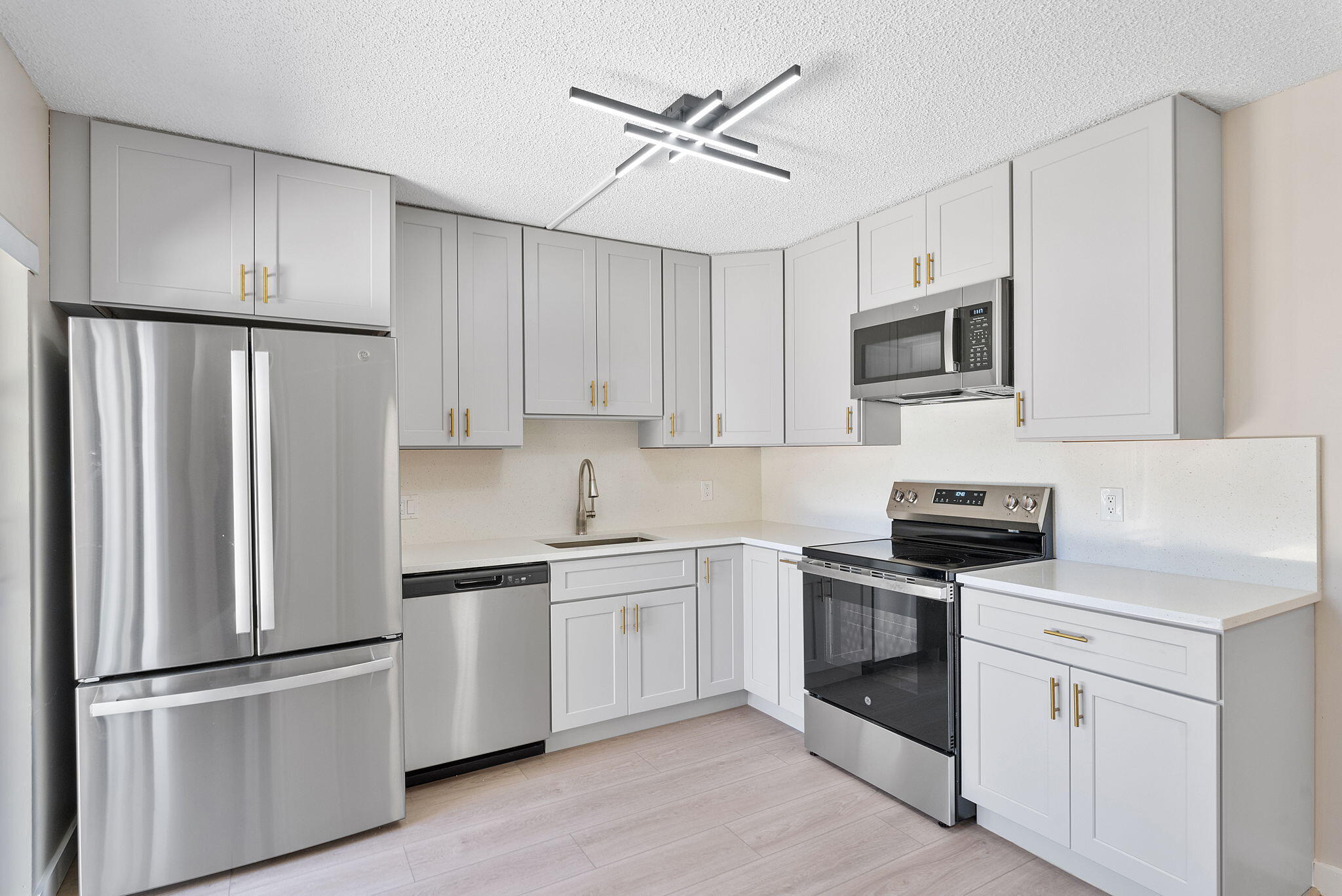 DELRAY OAKS WEST CONDO - Residential Lease