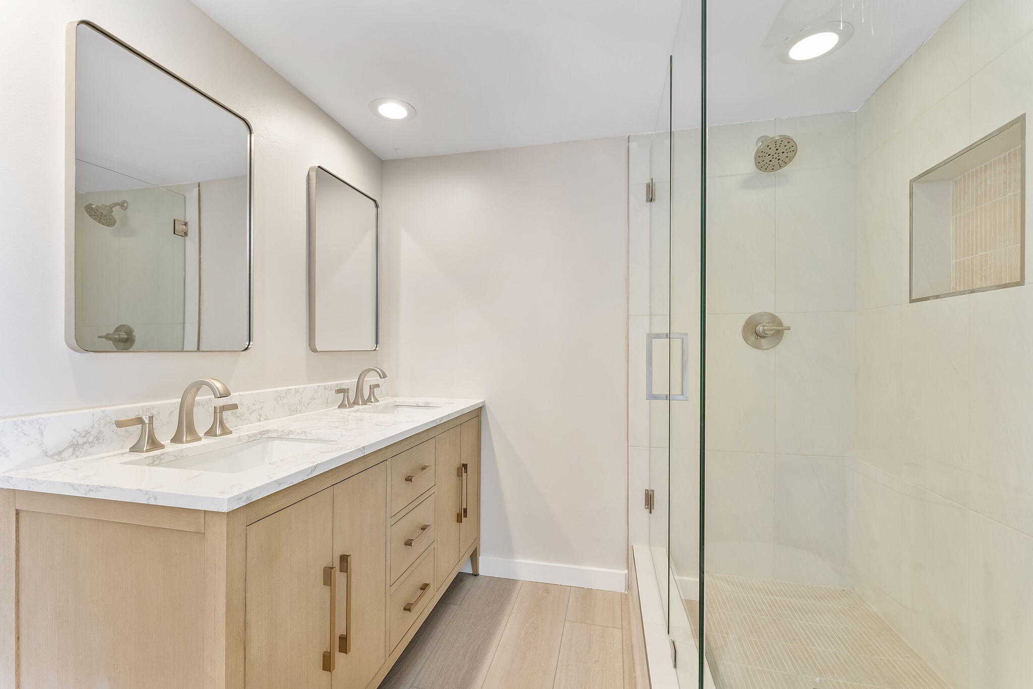 DELRAY OAKS WEST CONDO - Residential Lease