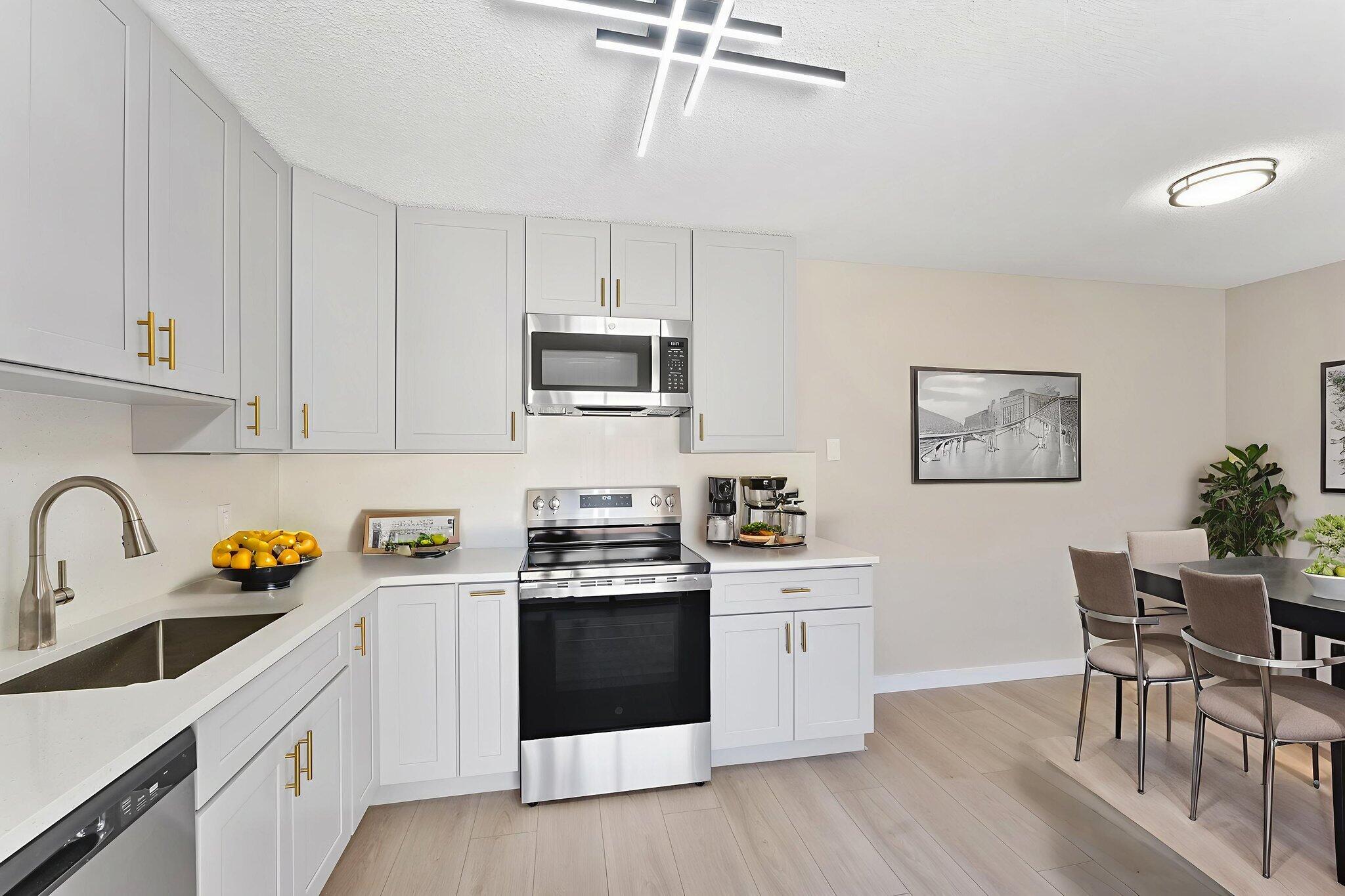 DELRAY OAKS WEST CONDO - Residential Lease
