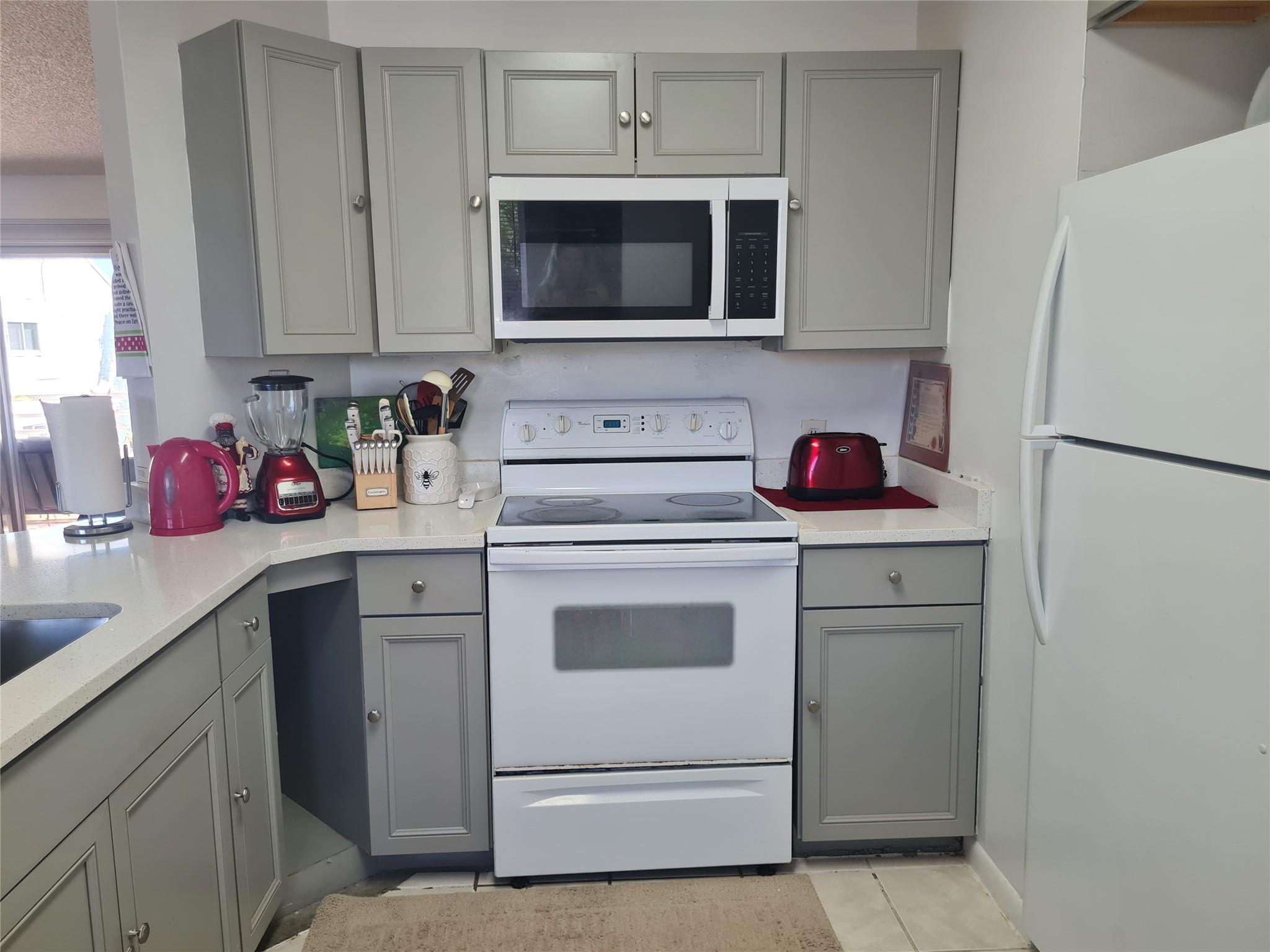 Summer Lake Condo - Residential Lease