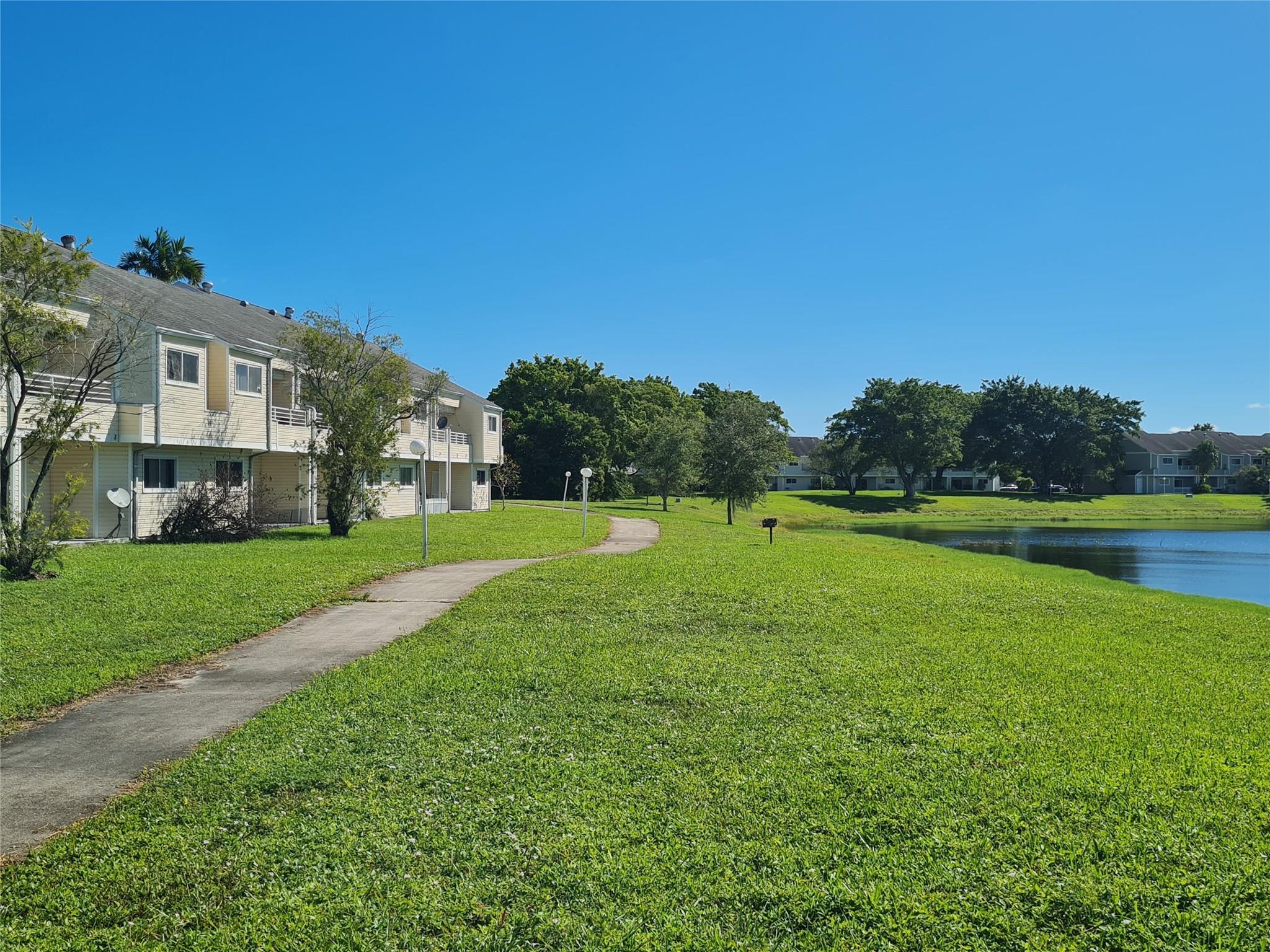 Summer Lake Condo - Residential Lease