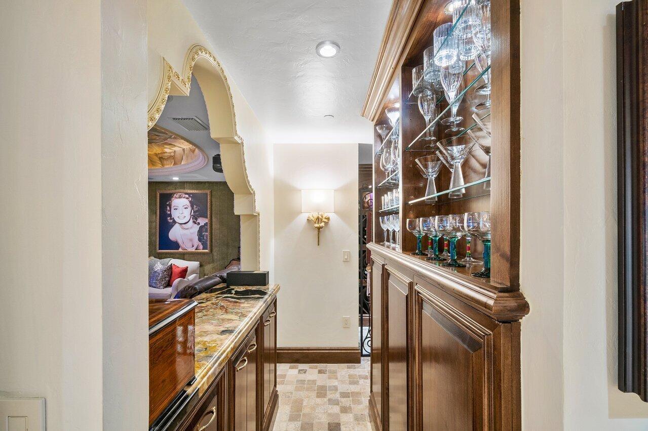 MIZNER GRAND CONDO - Residential