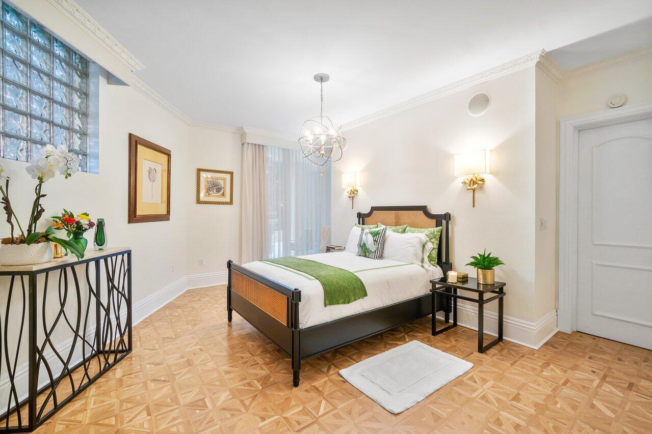 MIZNER GRAND CONDO - Residential