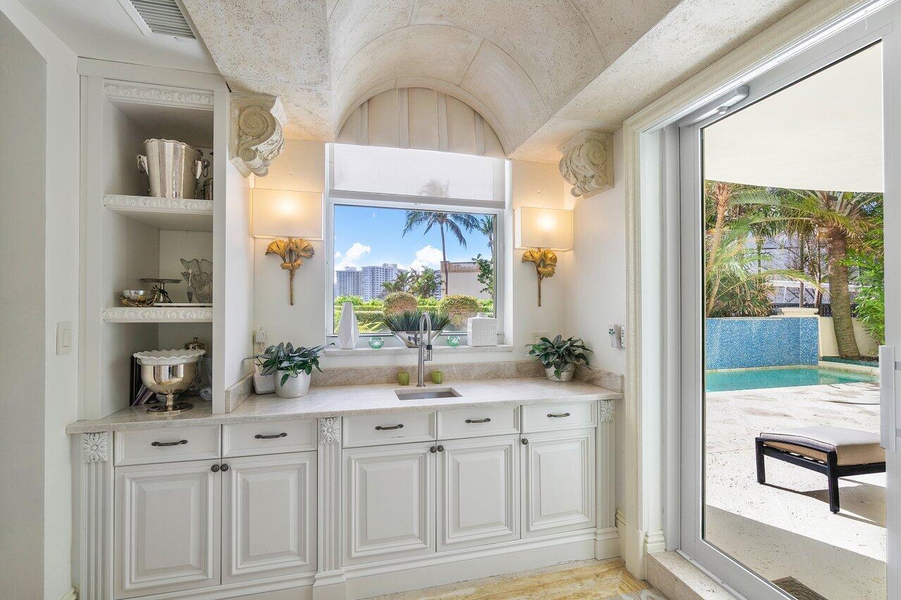 MIZNER GRAND CONDO - Residential