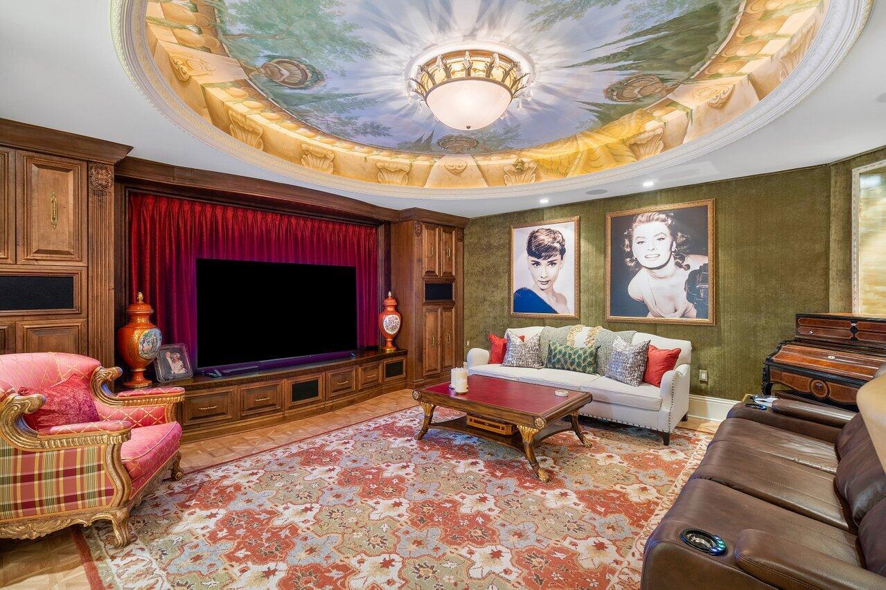 MIZNER GRAND CONDO - Residential