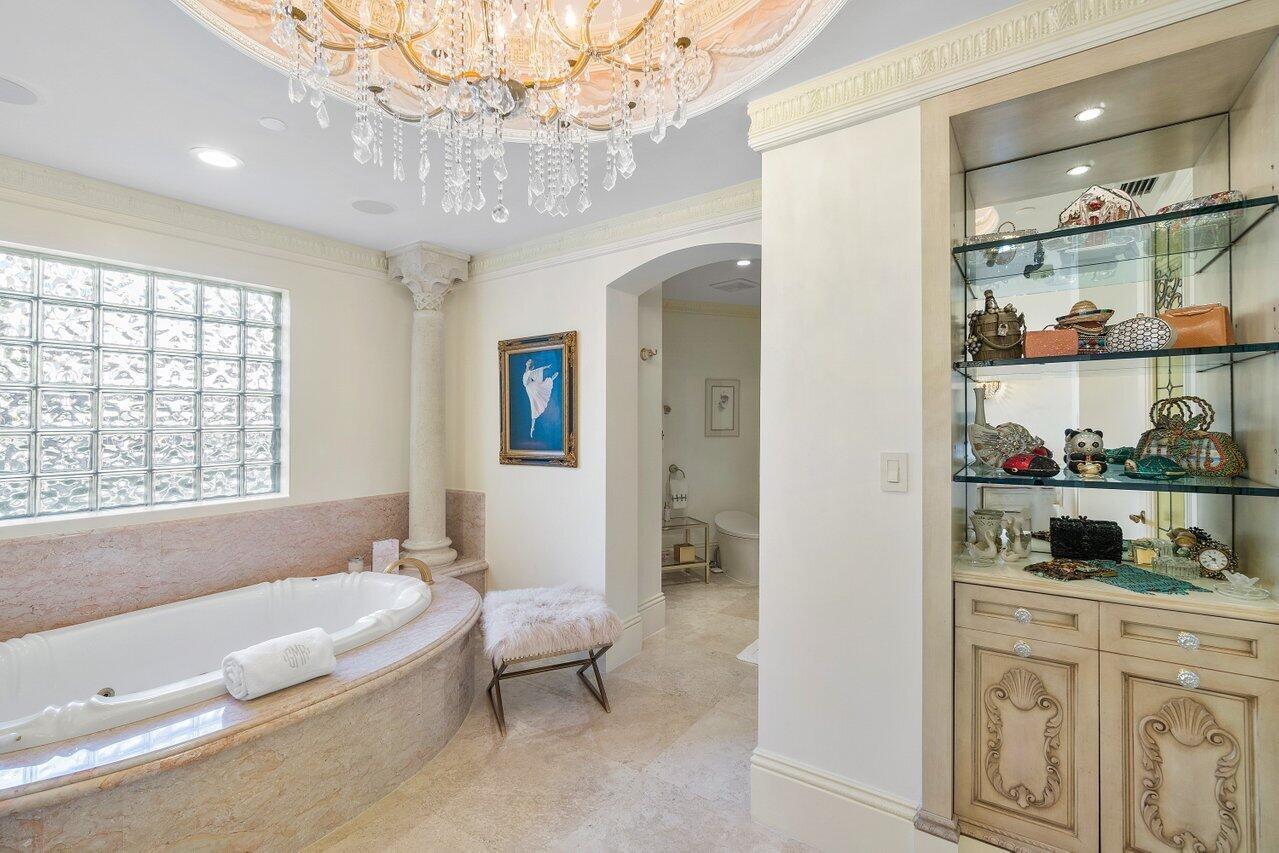 MIZNER GRAND CONDO - Residential