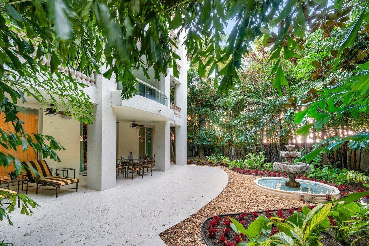 MIZNER GRAND CONDO - Residential