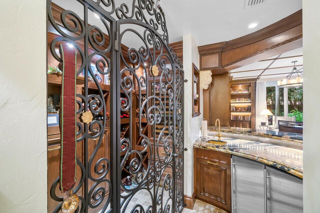 MIZNER GRAND CONDO - Residential