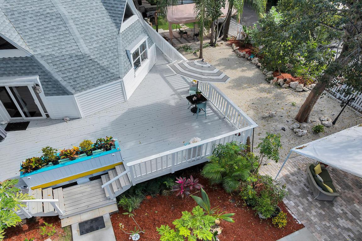 THOMPSON SUB - Residential