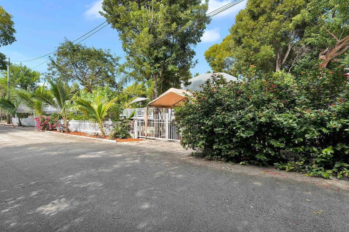 THOMPSON SUB - Residential