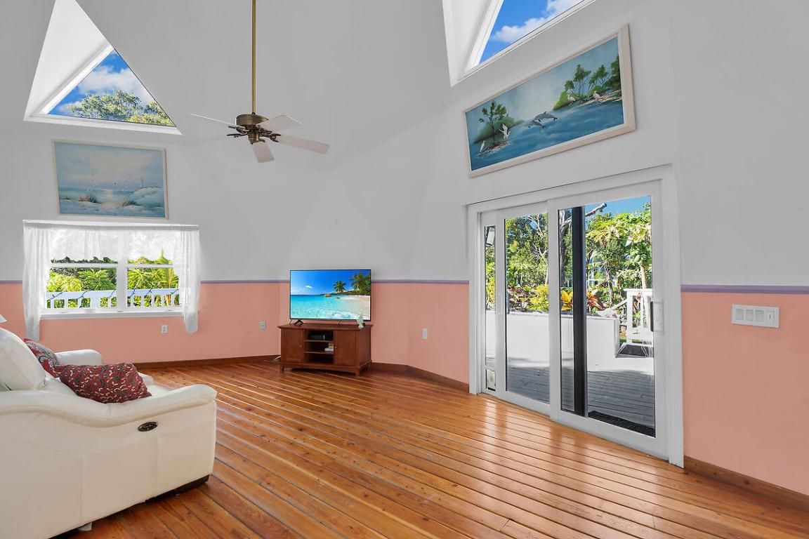 THOMPSON SUB - Residential