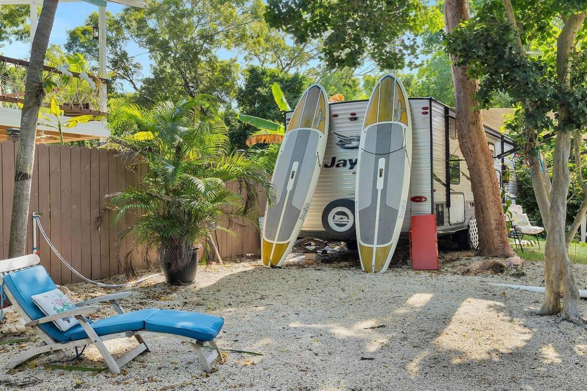 THOMPSON SUB - Residential