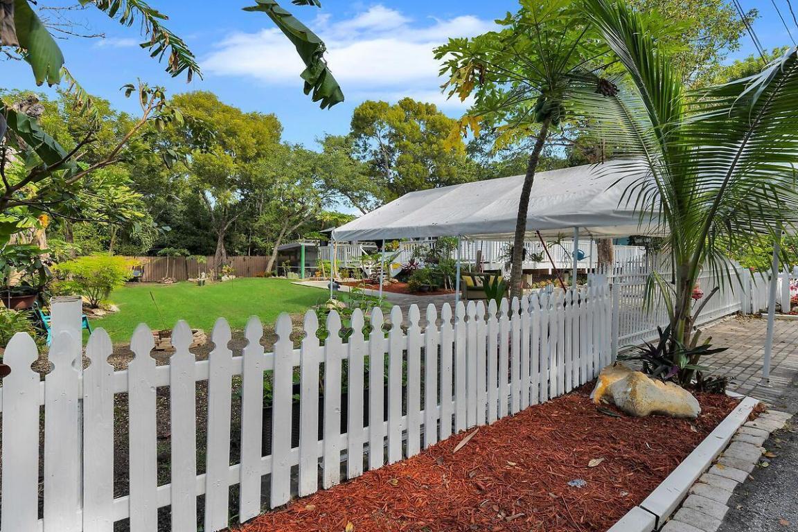 THOMPSON SUB - Residential