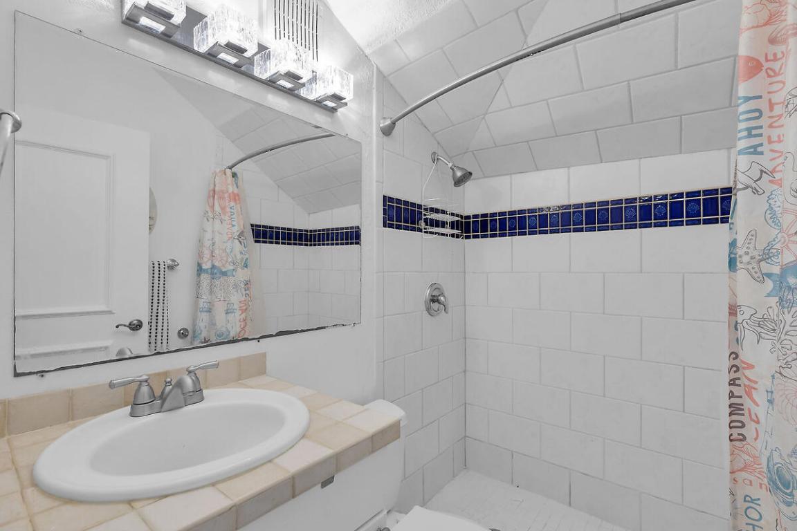 THOMPSON SUB - Residential