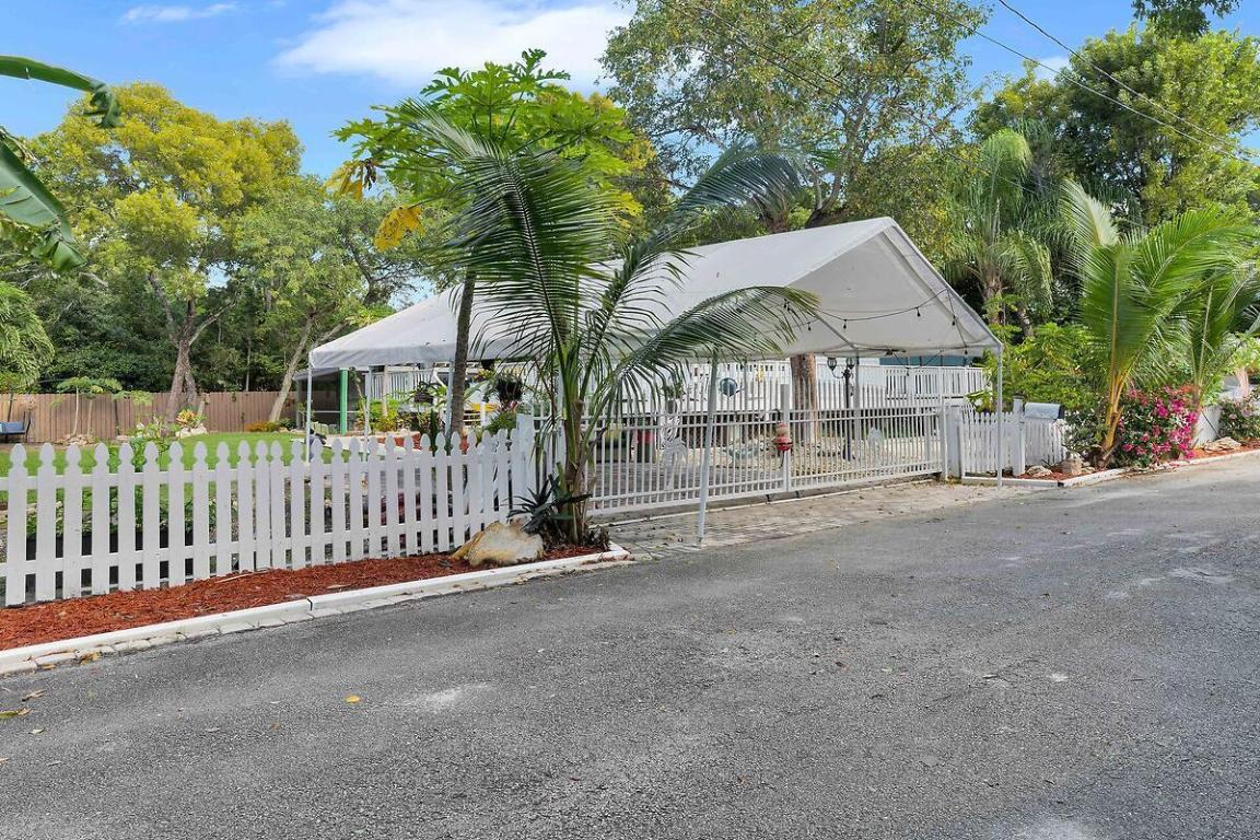 THOMPSON SUB - Residential