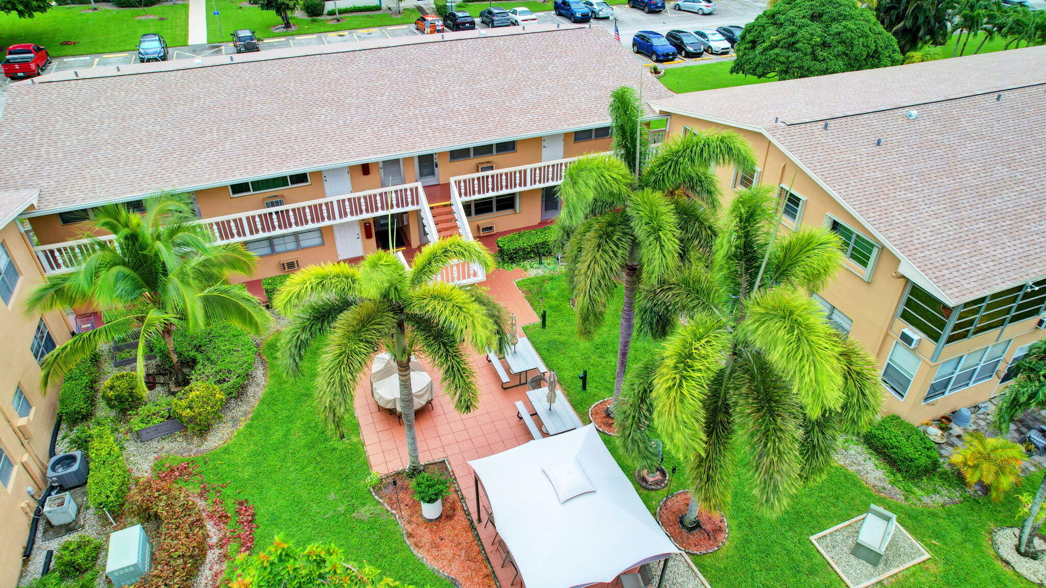 CAMDEN CONDOS - Residential