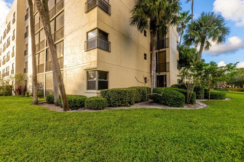 Tiny photo for 3000 NW 42nd Avenue #B101, Coconut Creek, FL 33066 (MLS # B26015411)