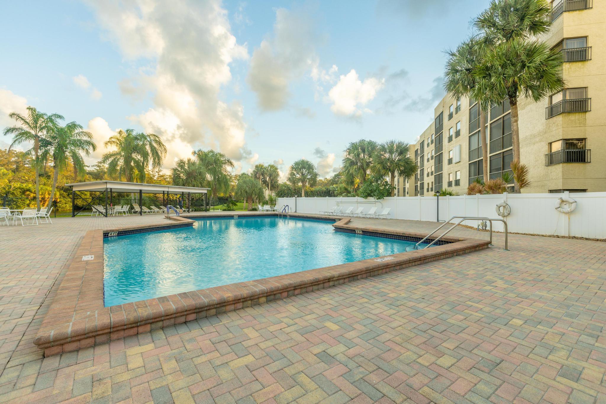 TRADEWINDS B CONDO - Residential