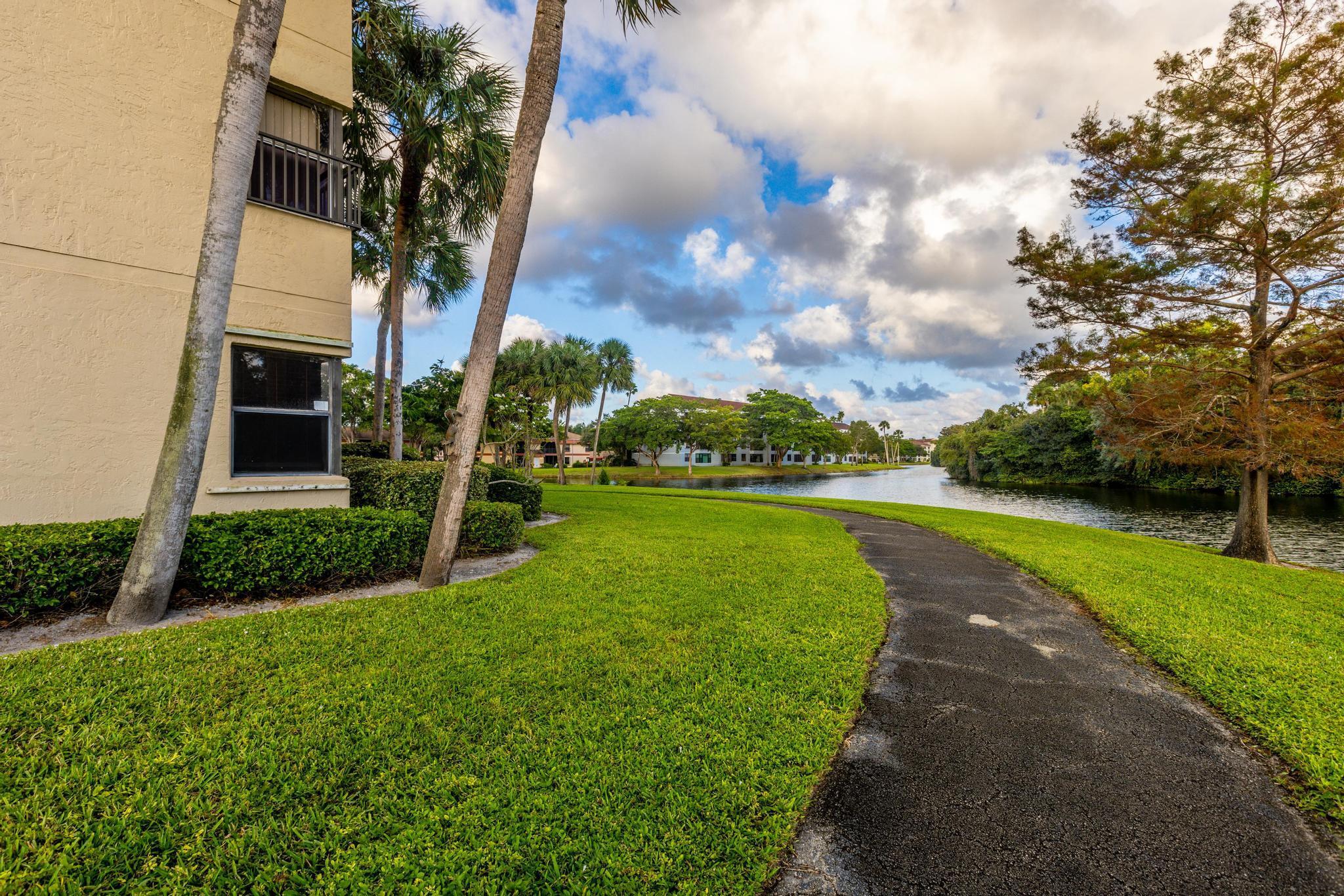 TRADEWINDS B CONDO - Residential