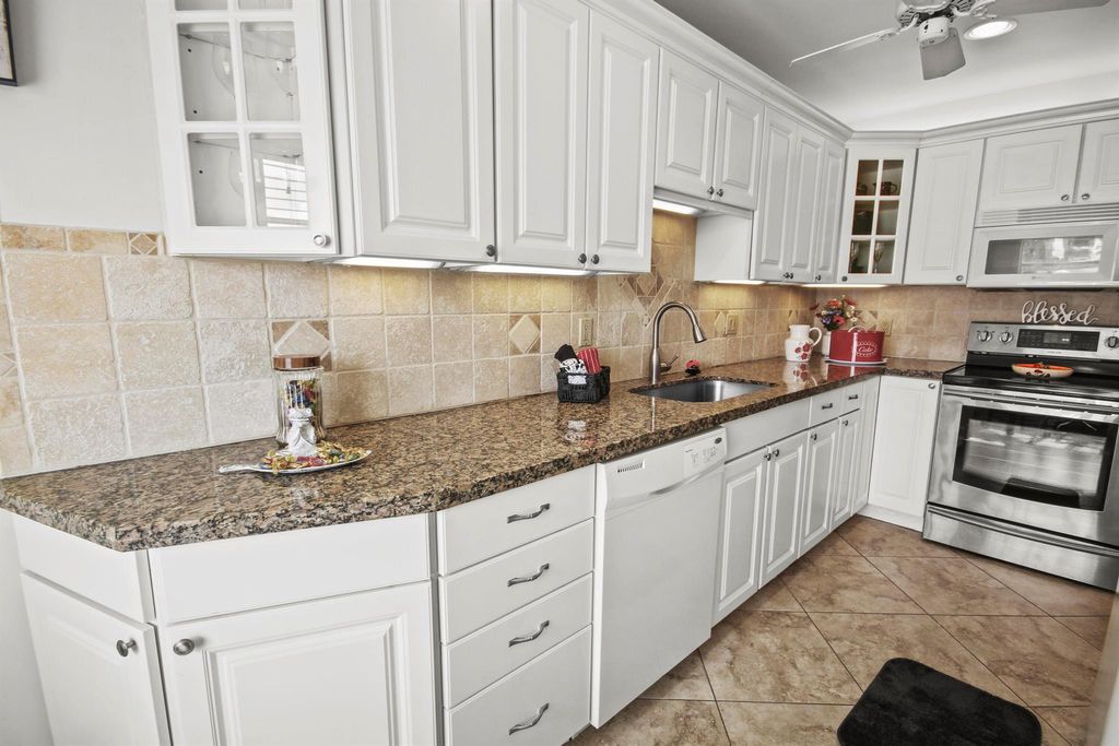 Photo of 1041 Orange Terrace #102, Delray Beach, FL 33445 (MLS # R11110631)