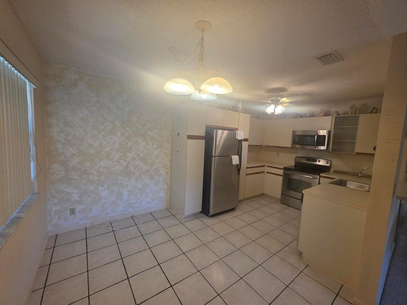 LUCERNE POINTE ONE,TWO,TH - Residential