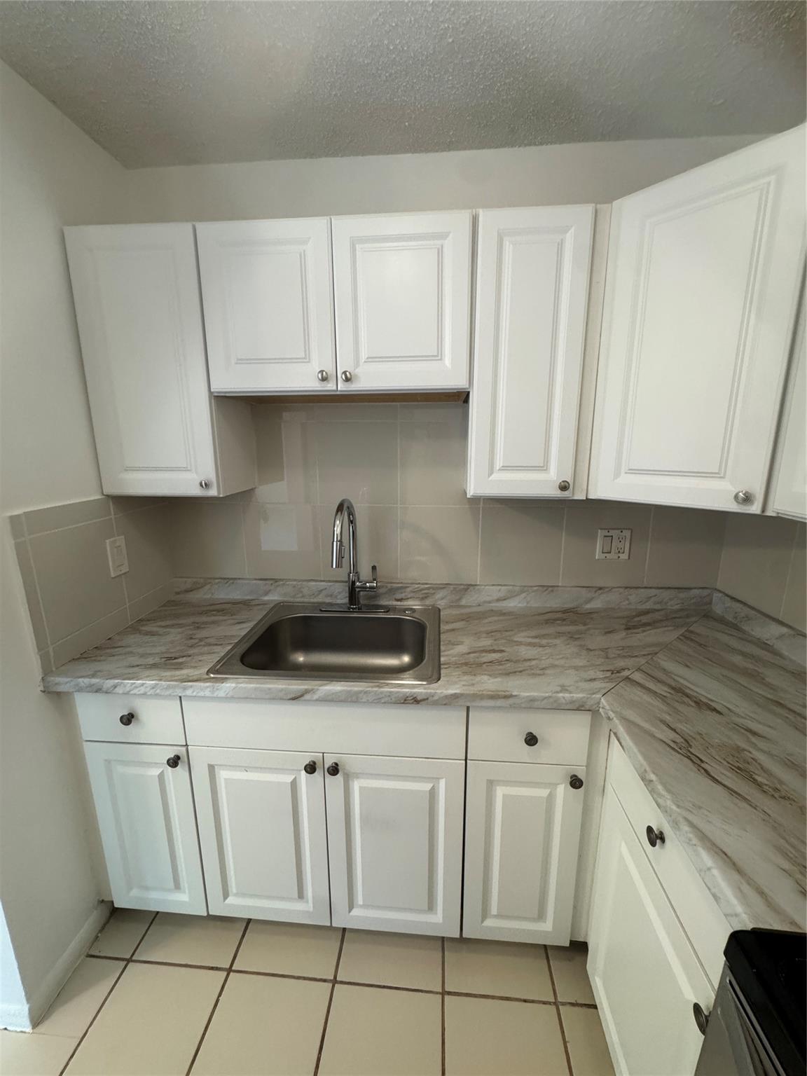 Sunshine Villas First Add - Residential Lease