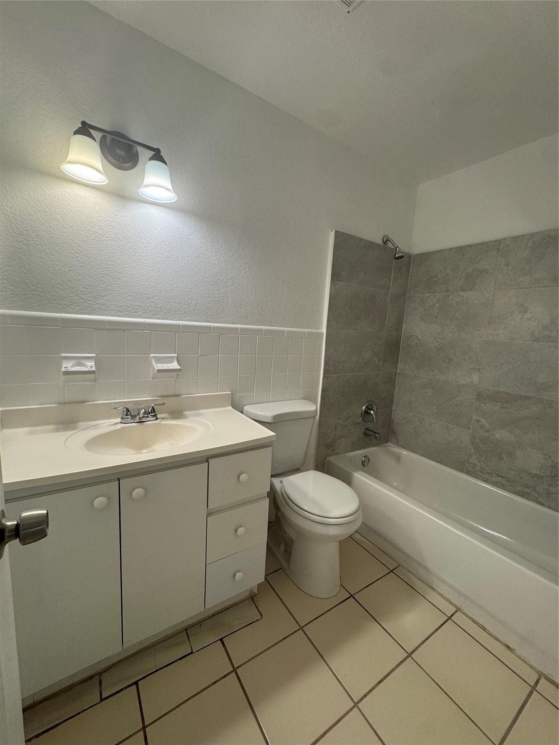 Sunshine Villas First Add - Residential Lease