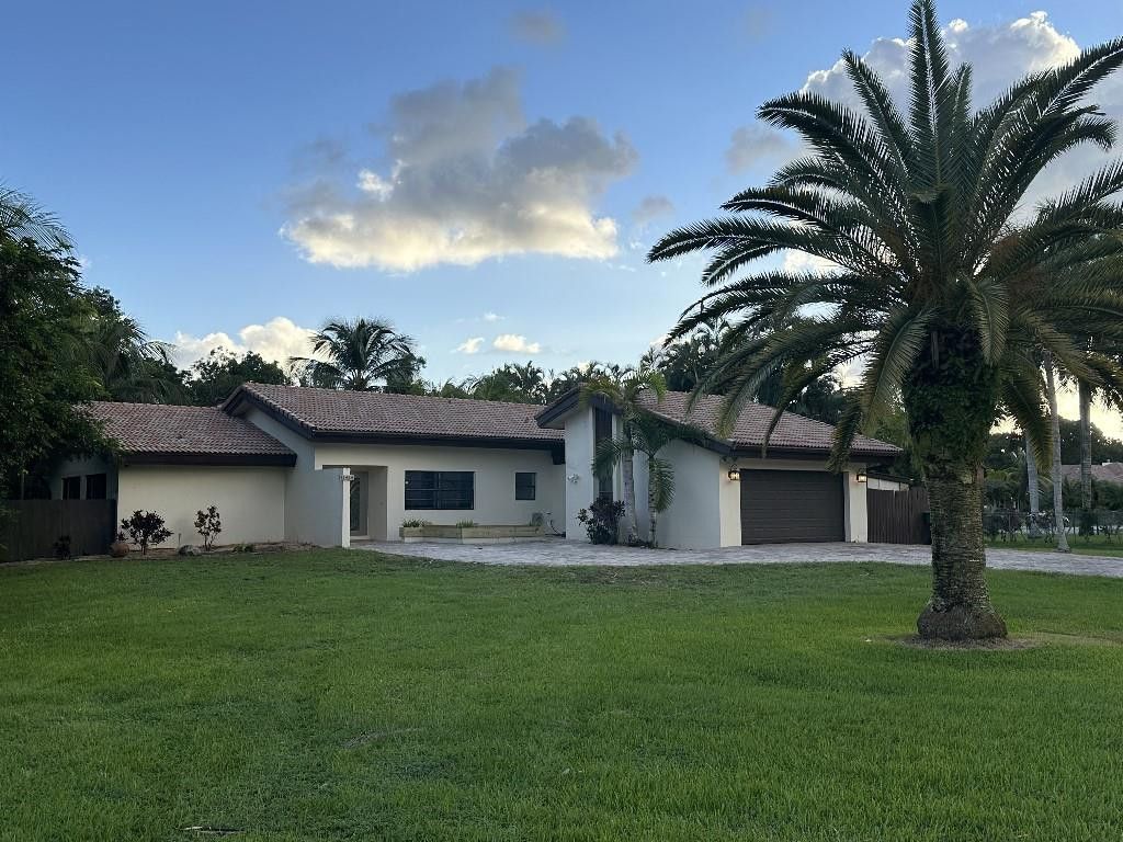 Photo of 11460 SW 1st Court, Plantation, FL 33325 (MLS # F10551197)