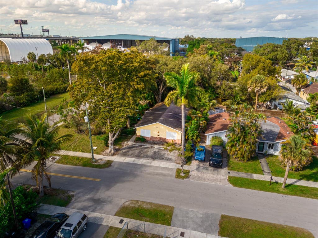Photo of 1841 SW 22nd Street #1-2, Fort Lauderdale, FL 33315 (MLS # B26038699)