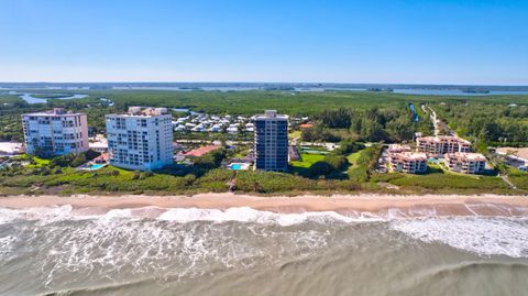 A home in Hutchinson Island