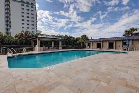 A home in Hutchinson Island